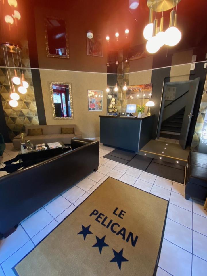 Hotel Le Pelican Charleville-Mézières Kültér fotó