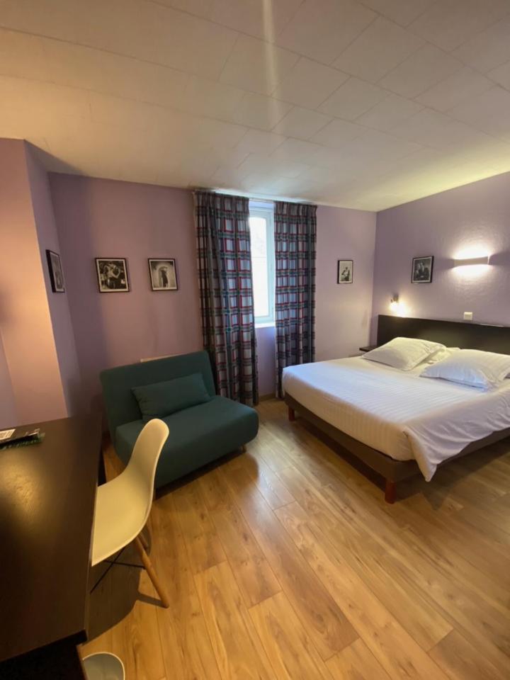 Hotel Le Pelican Charleville-Mézières Kültér fotó